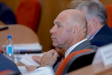 В повестке апрельского заседания 